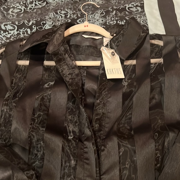 KAKTUS WOMENS Black Textured Blouse, new with tags, size large - Picture 7 of 8